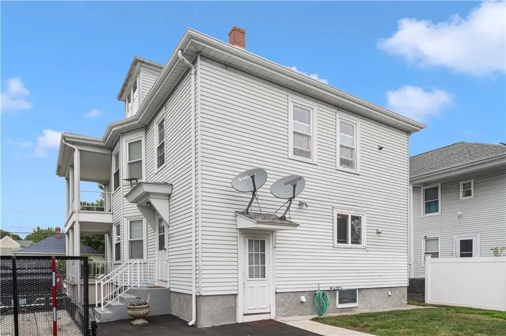 143 Coyle Avenue Pawtucket RI 02861