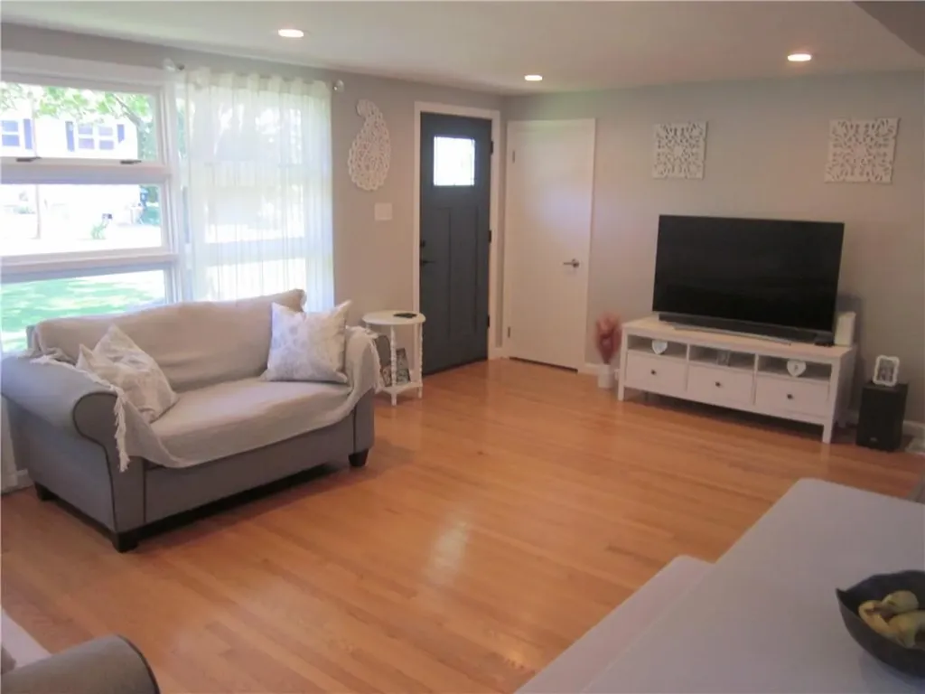 5 Domin Avenue Smithfield RI 02917
