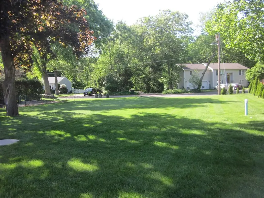 5 Domin Avenue Smithfield RI 02917
