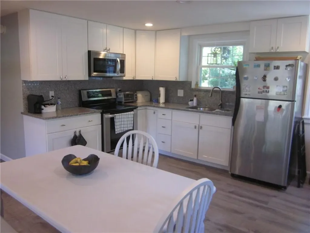 5 Domin Avenue Smithfield RI 02917