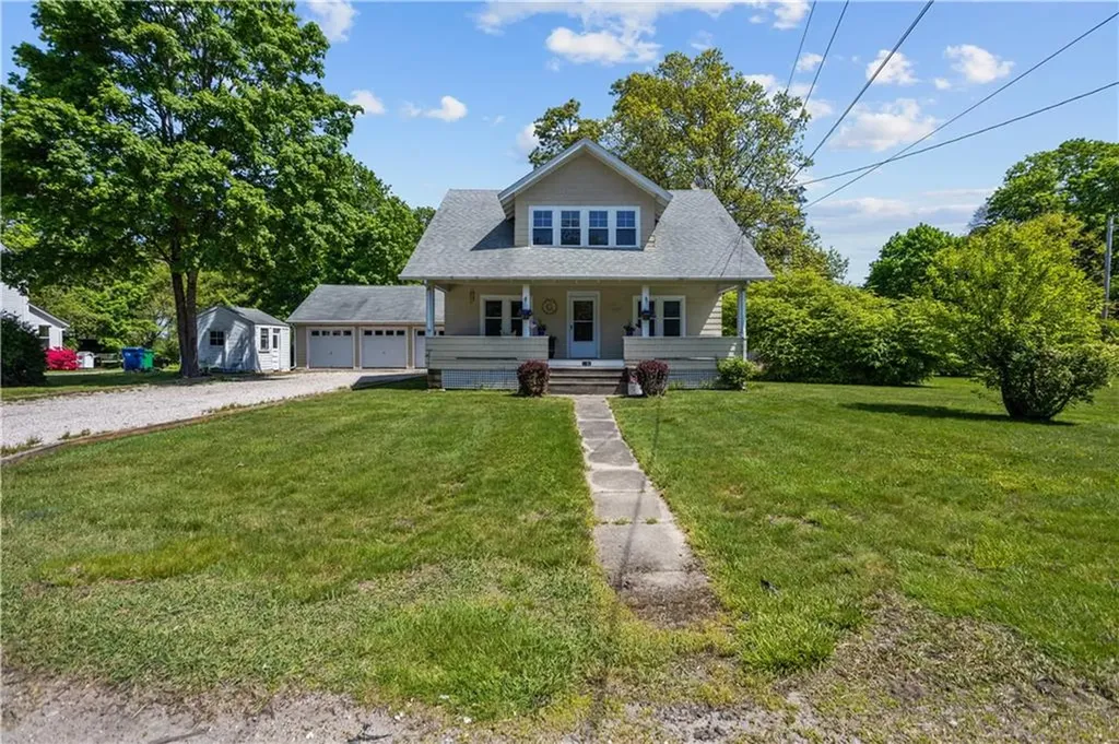 3691 Kingstown Road South Kingstown RI 02892