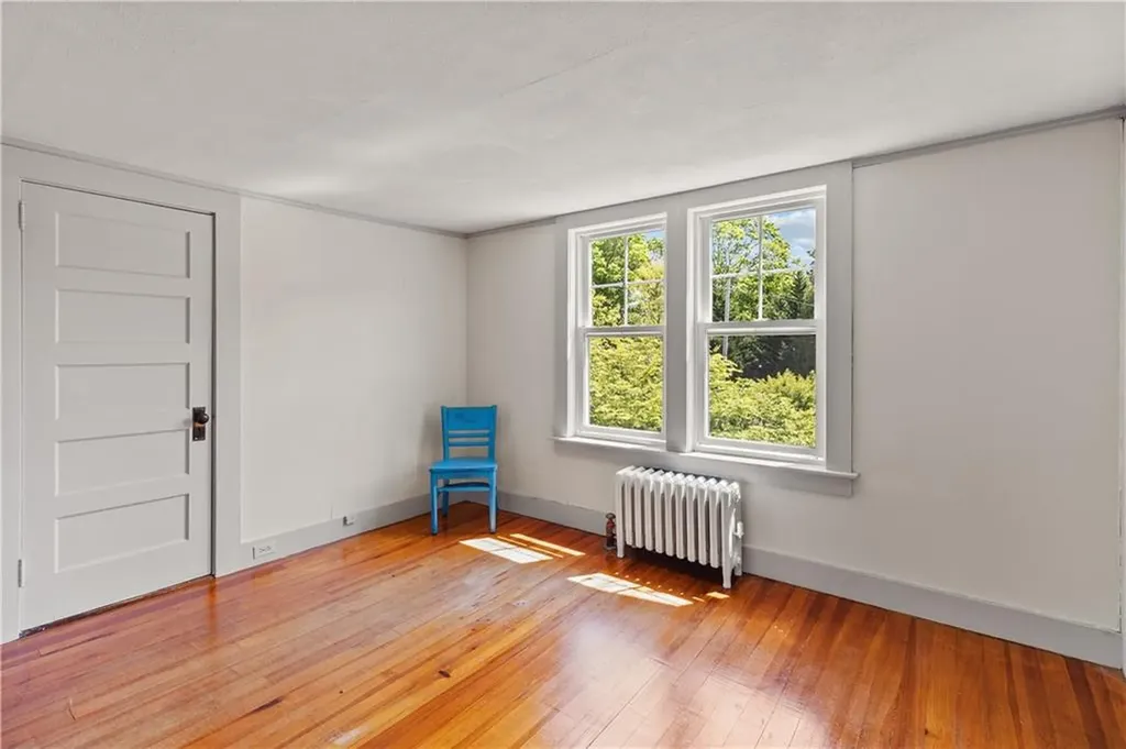 3691 Kingstown Road South Kingstown RI 02892