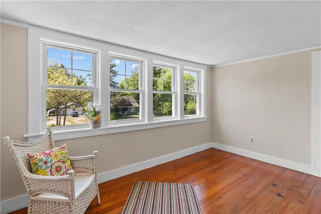 3691 Kingstown Road South Kingstown RI 02892