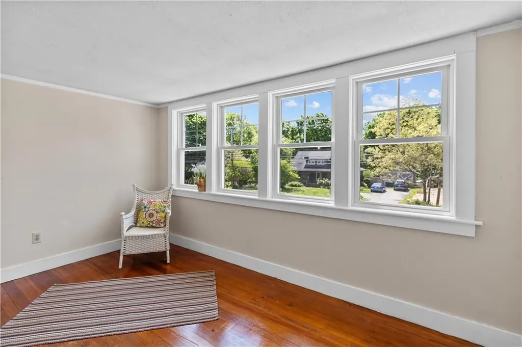 3691 Kingstown Road South Kingstown RI 02892