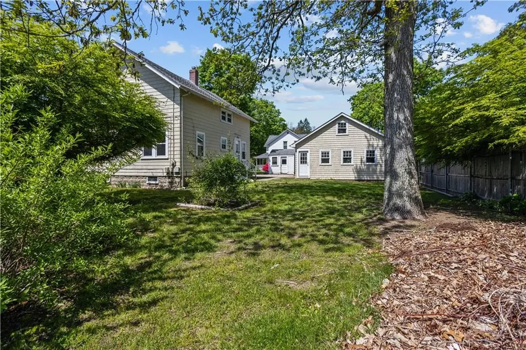 3691 Kingstown Road South Kingstown RI 02892