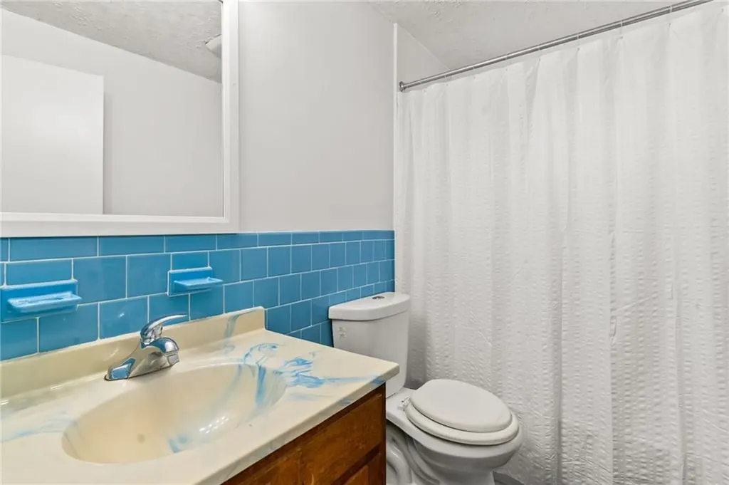 1170 Aquidneck Avenue Middletown RI 02842