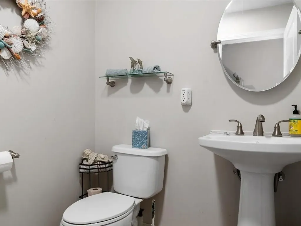 420 Klondike Road Charlestown RI 02813