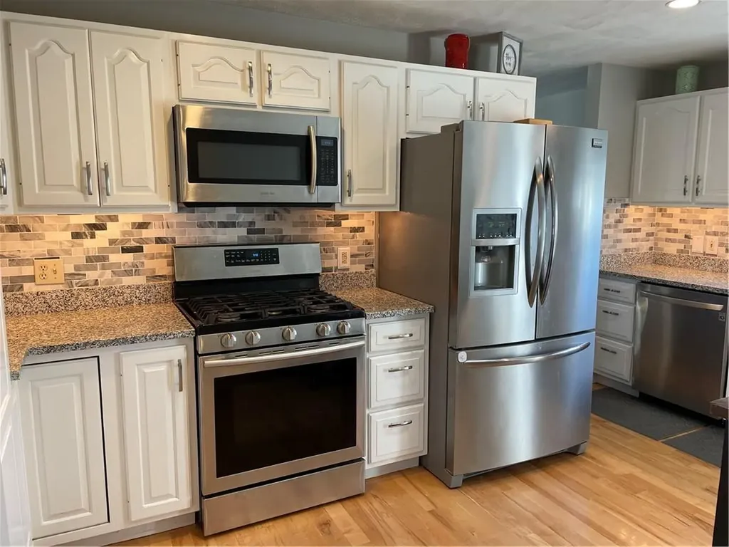 24 Pinewood Drive North Providence RI 02904