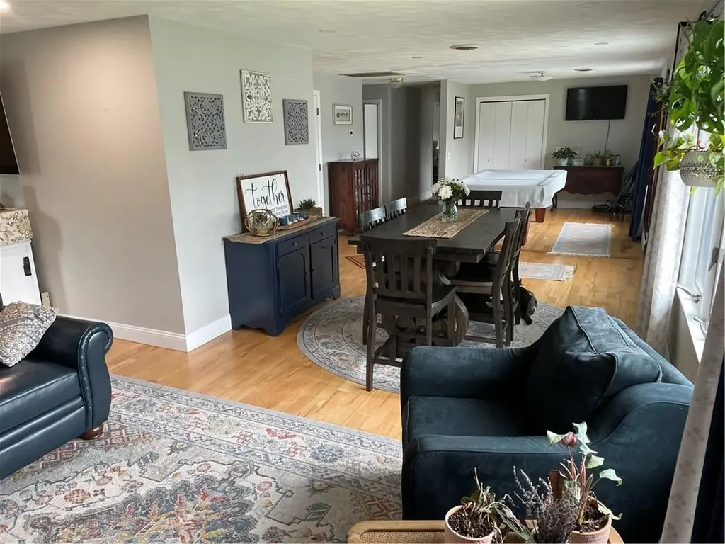 24 Pinewood Drive North Providence RI 02904