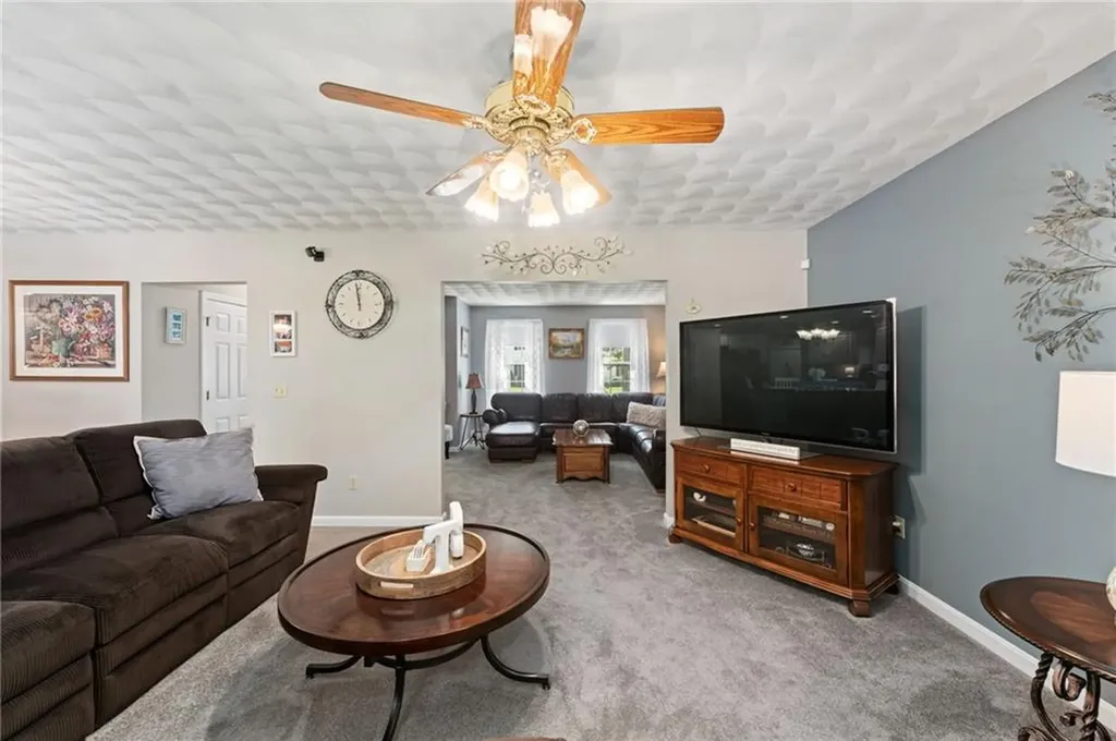 3 Regalwood Drive Coventry RI 02816