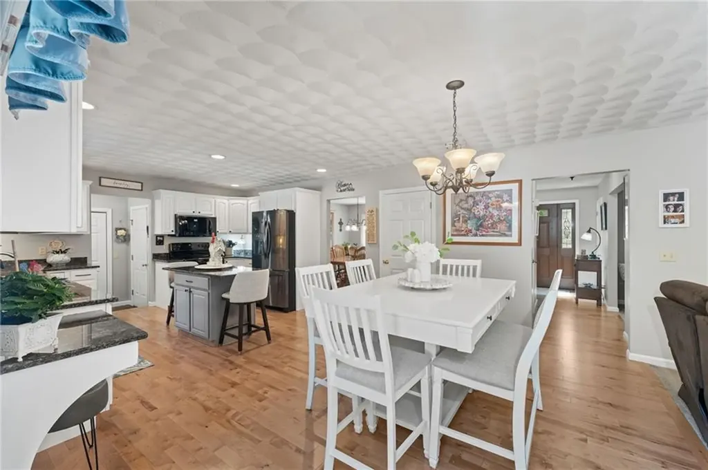 3 Regalwood Drive Coventry RI 02816