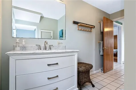 60 Browning Street South Kingstown RI 02879