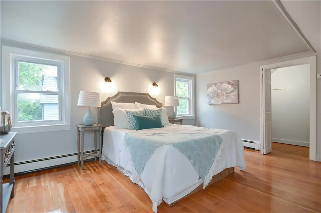 39 Sowamsett Avenue Warren RI 02885
