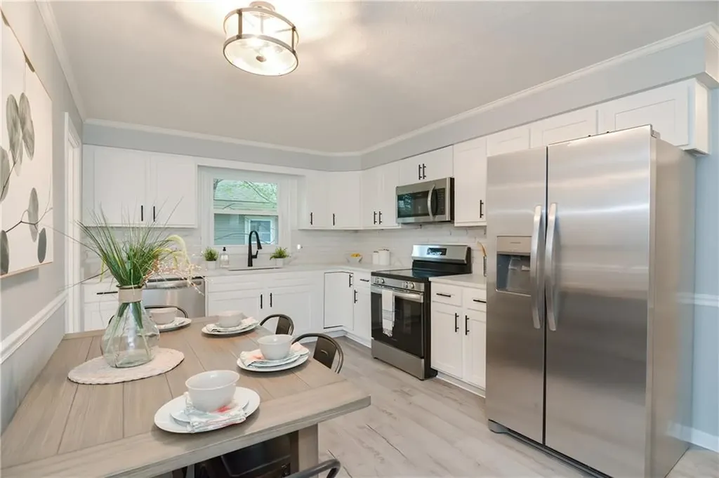39 Sowamsett Avenue Warren RI 02885