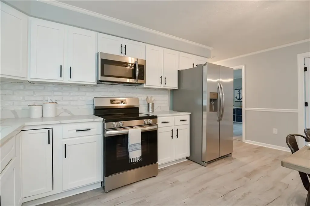 39 Sowamsett Avenue Warren RI 02885