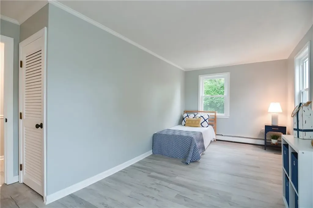 39 Sowamsett Avenue Warren RI 02885