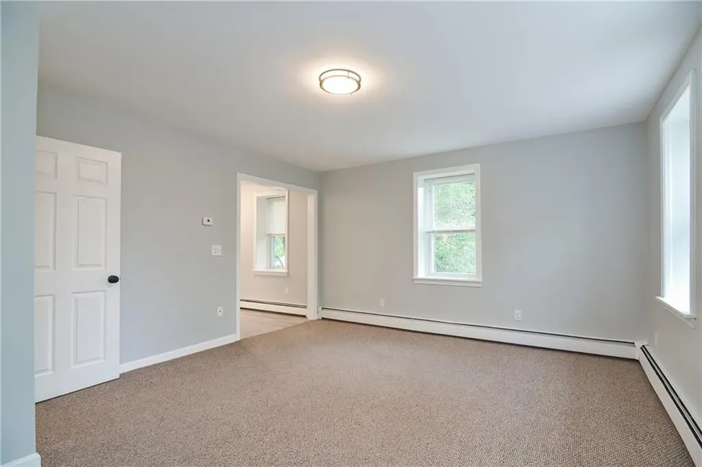 39 Sowamsett Avenue Warren RI 02885