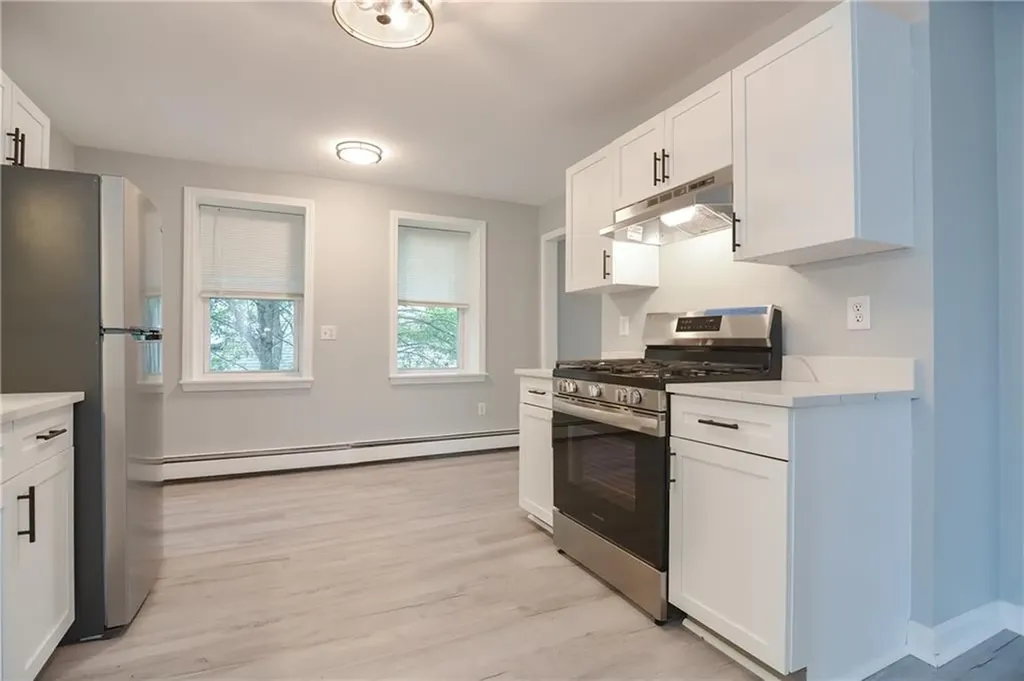 39 Sowamsett Avenue Warren RI 02885