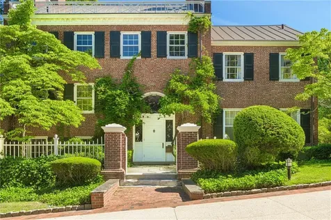 137 Grotto Avenue Providence RI 02906