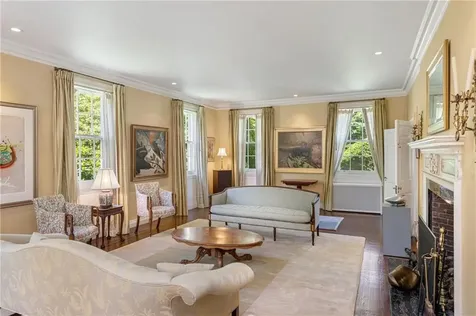 137 Grotto Avenue Providence RI 02906