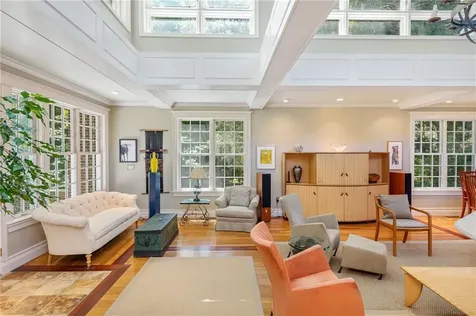 137 Grotto Avenue Providence RI 02906