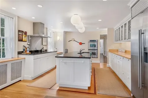 137 Grotto Avenue Providence RI 02906