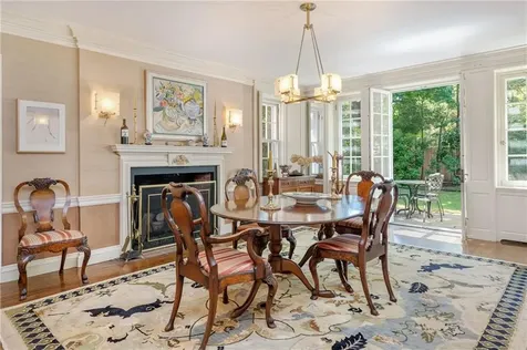 137 Grotto Avenue Providence RI 02906