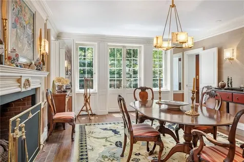 137 Grotto Avenue Providence RI 02906