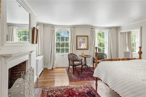 137 Grotto Avenue Providence RI 02906