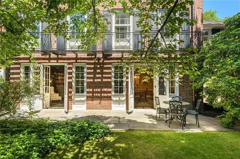 137 Grotto Avenue Providence RI 02906