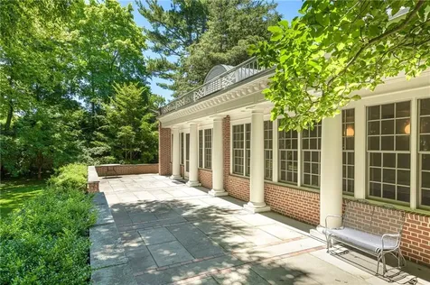 137 Grotto Avenue Providence RI 02906