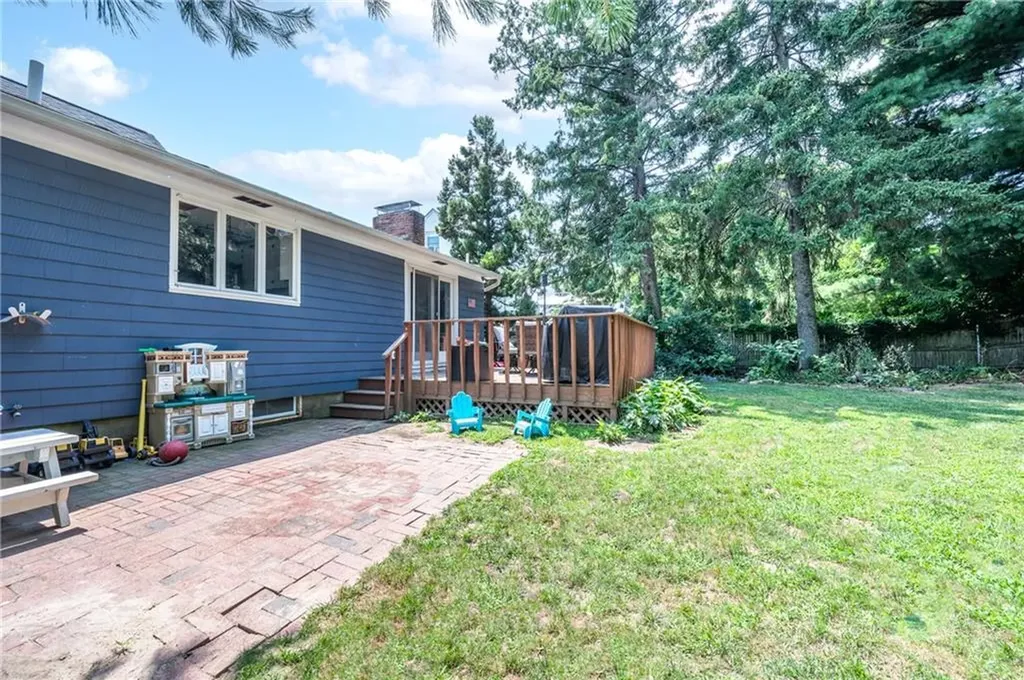 59 Westfield Drive Cranston RI 02920