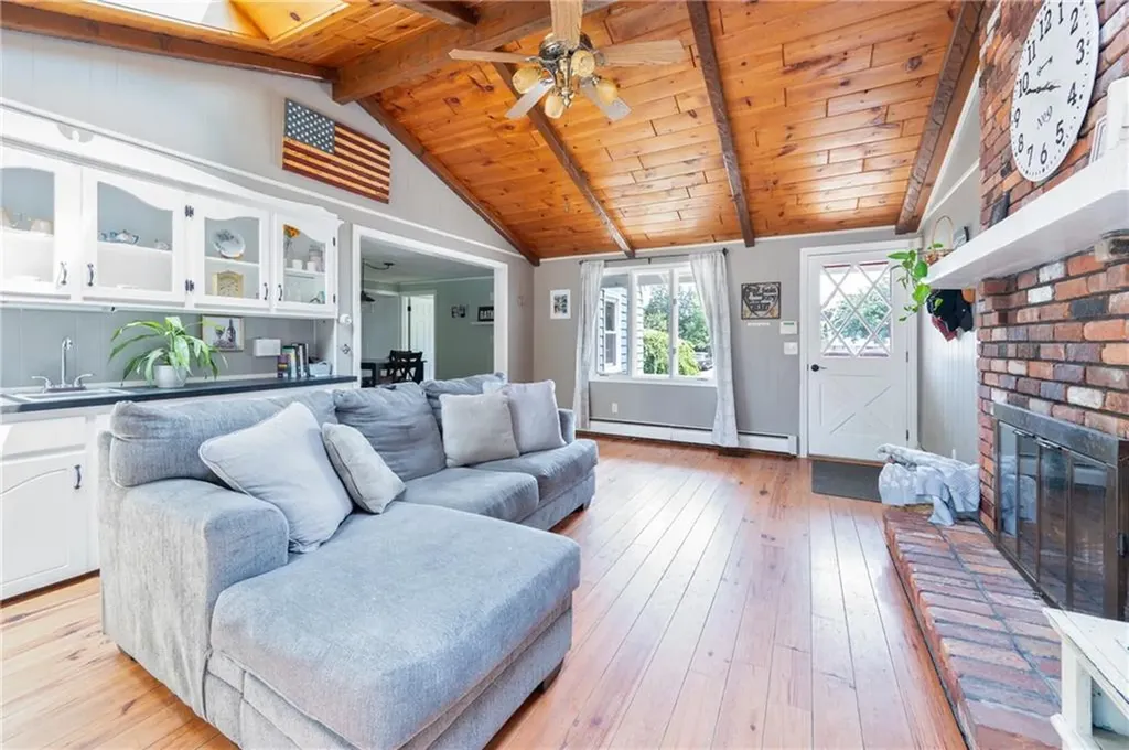 59 Westfield Drive Cranston RI 02920