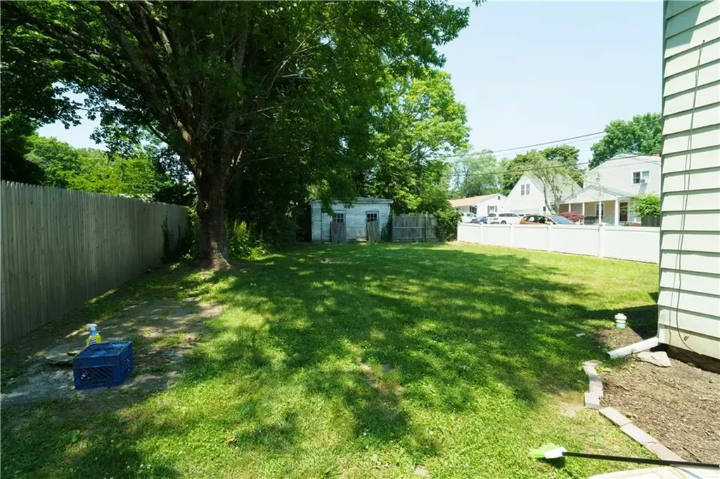 143 King Street Warwick RI 02886