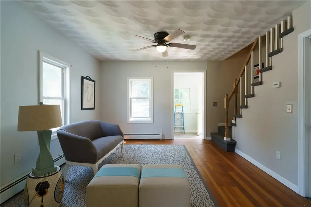 143 King Street Warwick RI 02886