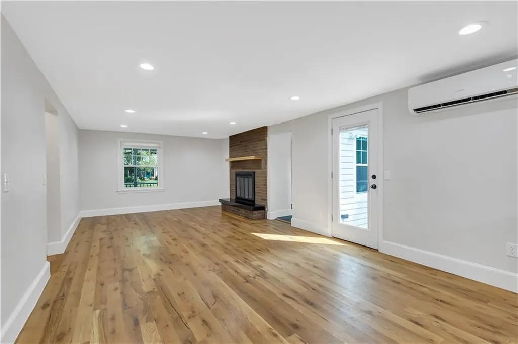 3 Tanglewood Drive Barrington RI 02806