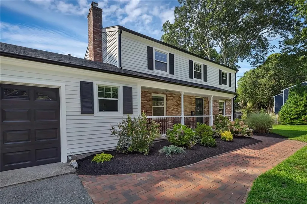3 Tanglewood Drive Barrington RI 02806