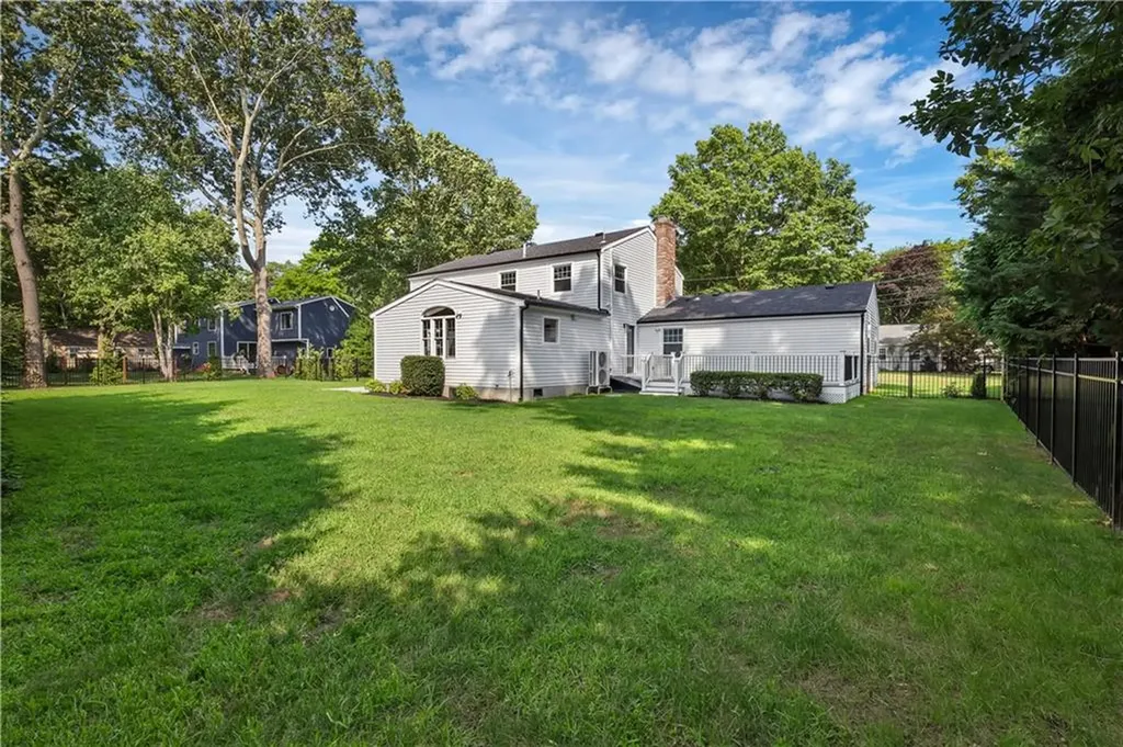 3 Tanglewood Drive Barrington RI 02806