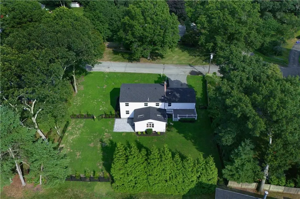 3 Tanglewood Drive Barrington RI 02806
