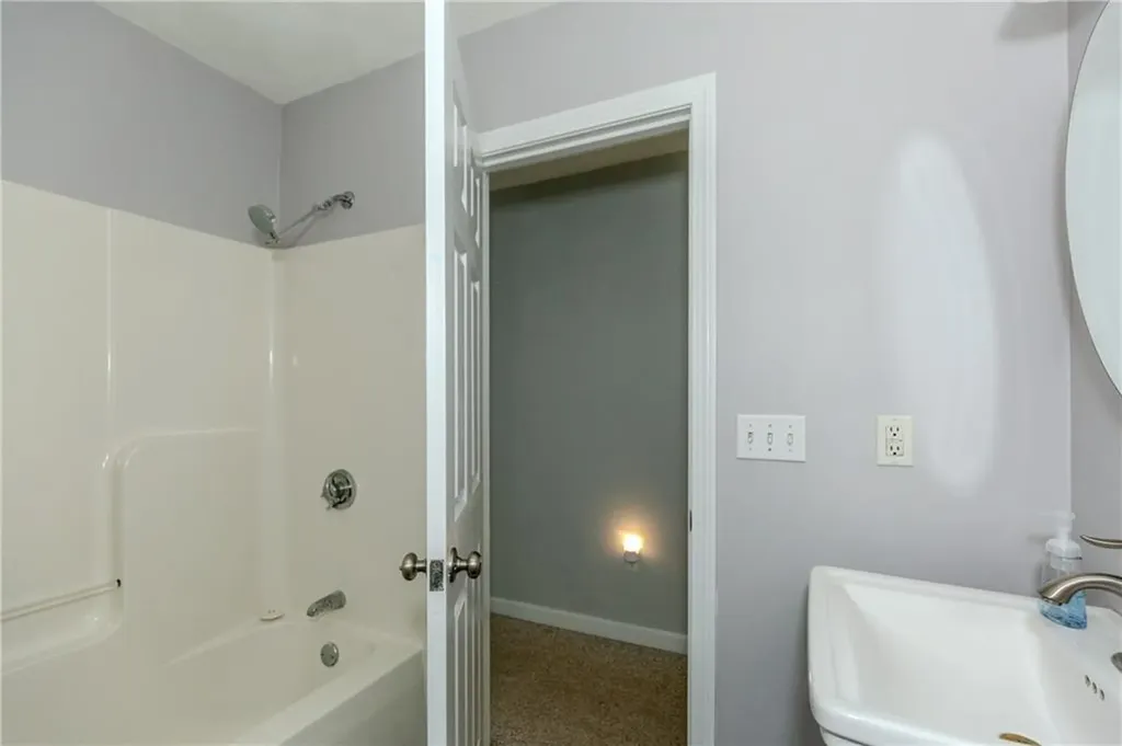 10 Haywood Road Coventry RI 02816