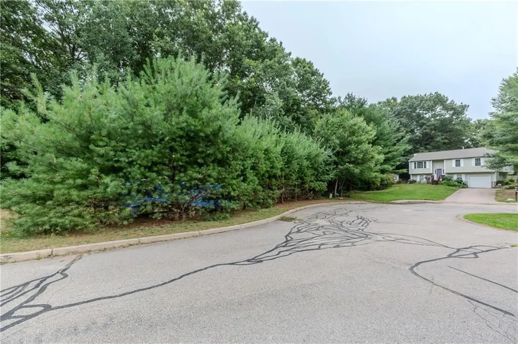 10 Haywood Road Coventry RI 02816