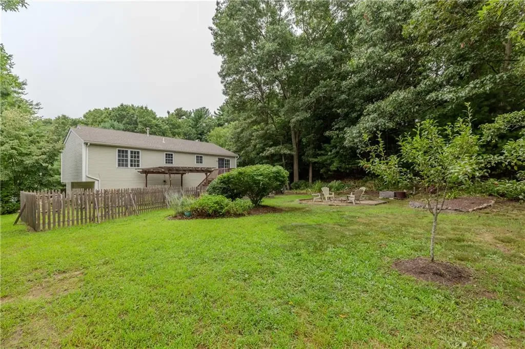 10 Haywood Road Coventry RI 02816