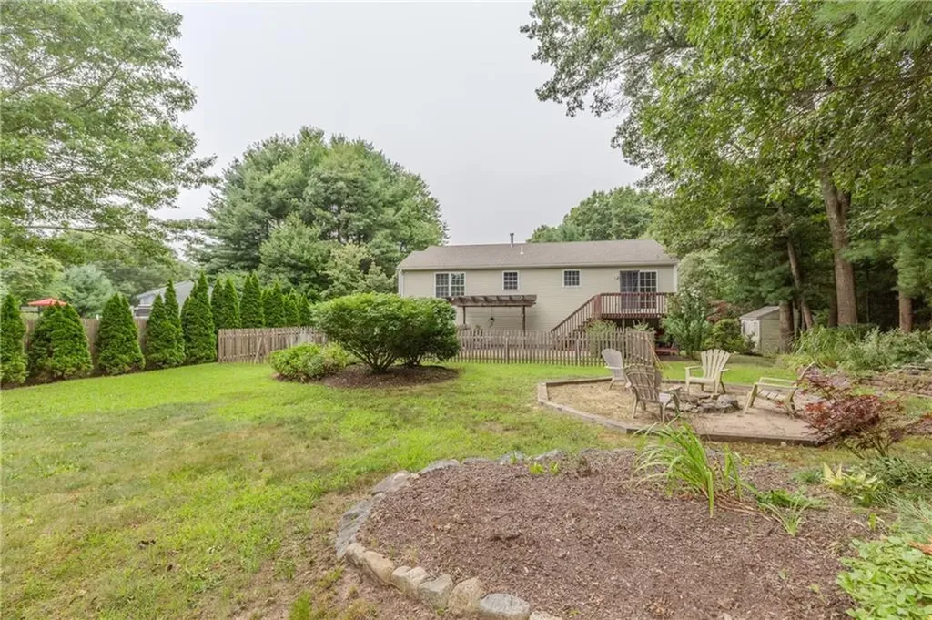 10 Haywood Road Coventry RI 02816