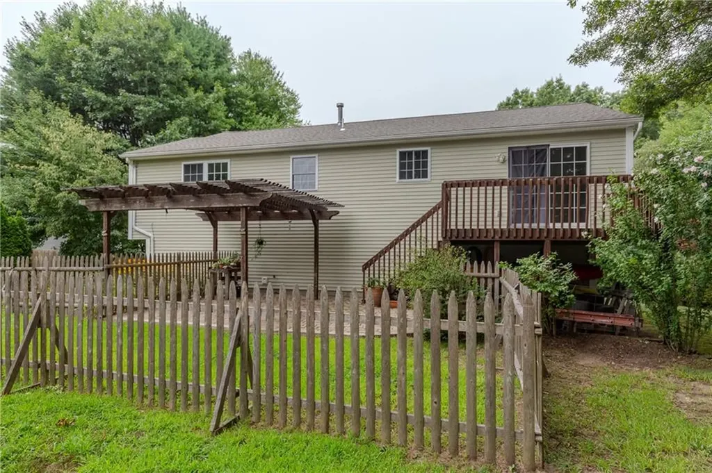 10 Haywood Road Coventry RI 02816