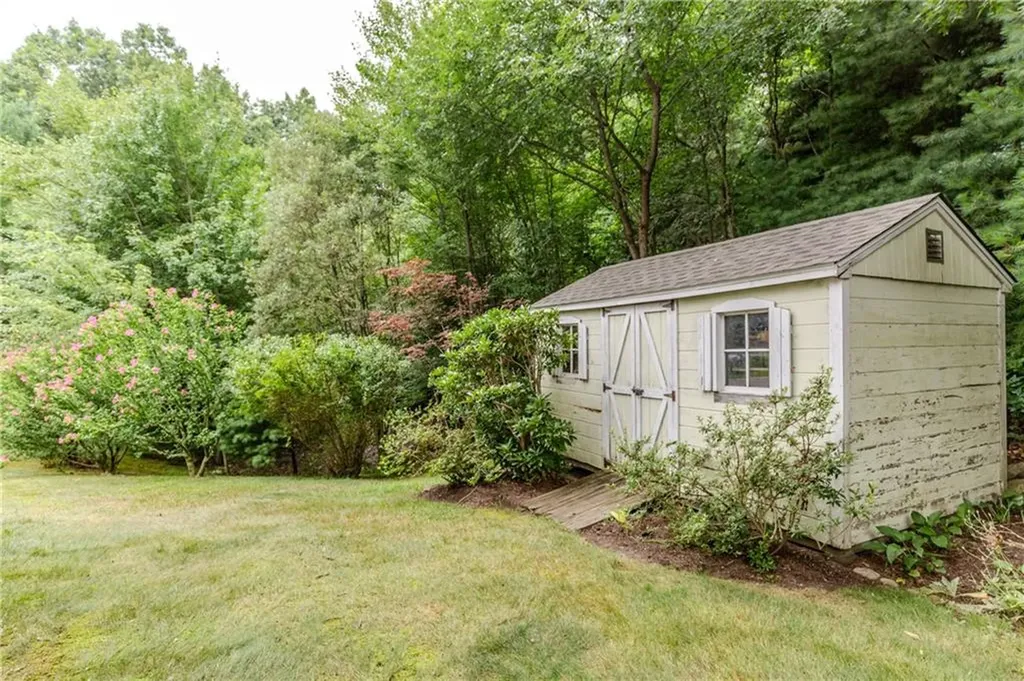 10 Haywood Road Coventry RI 02816