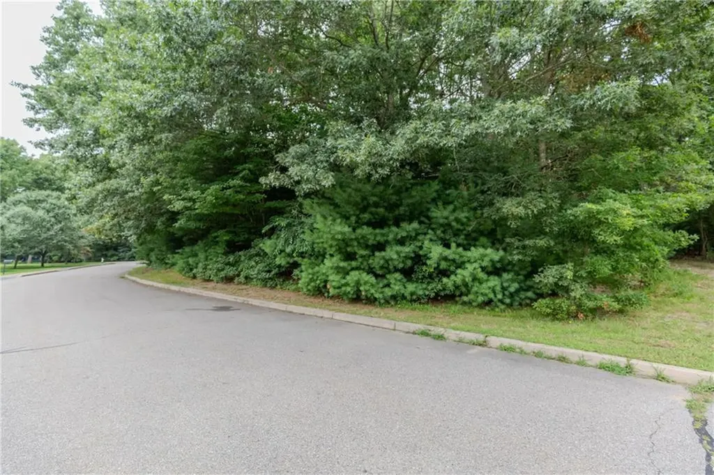 10 Haywood Road Coventry RI 02816