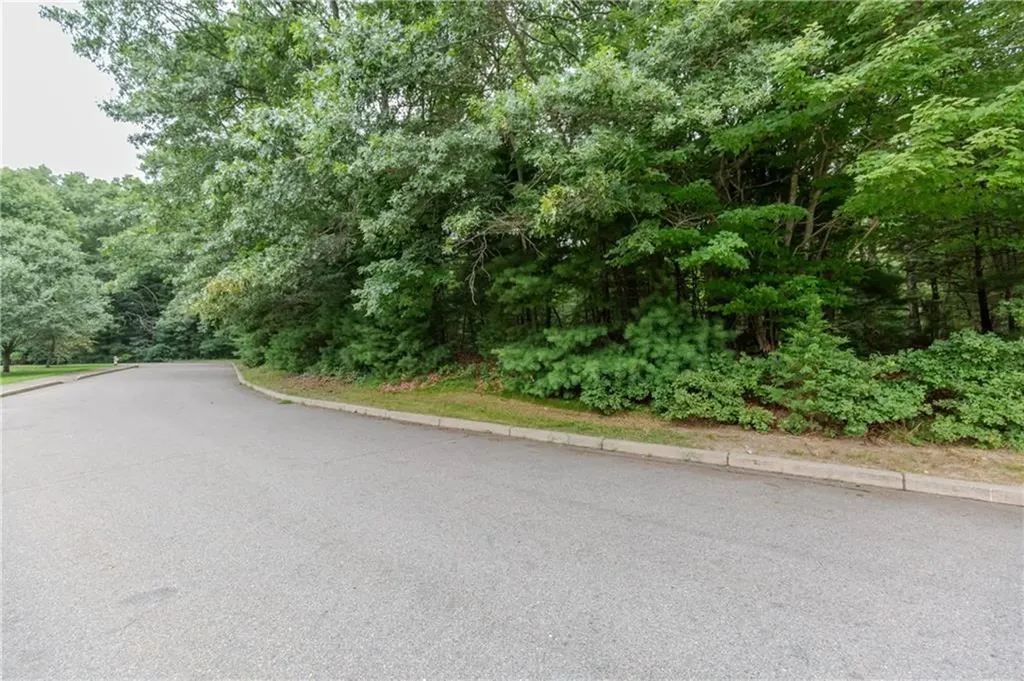 10 Haywood Road Coventry RI 02816