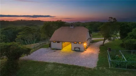 1501 Beacon Hill Road Block Island RI 02807