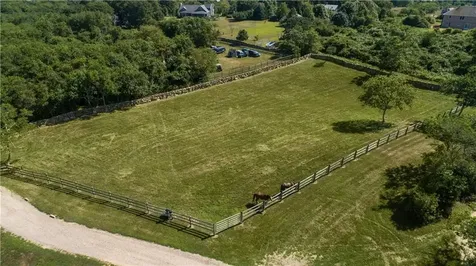 1501 Beacon Hill Road Block Island RI 02807