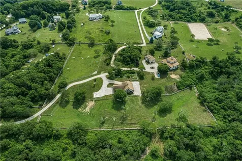 1501 Beacon Hill Road Block Island RI 02807